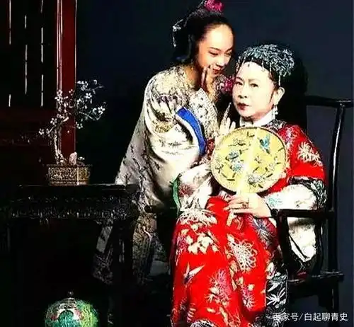 清代奇案女子貌美,全村壮男子身死,翁媳一桩密约,害人害己
