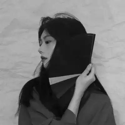 女生头像黑白图片2023最火爆