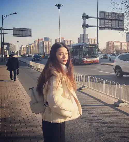 女演员王艺甜图片王艺甜素颜生活照