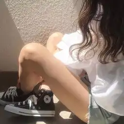 个性局部头像还有点小性感