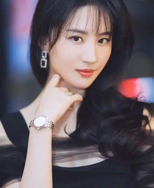 刘亦菲和李若彤的小龙女,到底谁的版本更有仙气一些呢