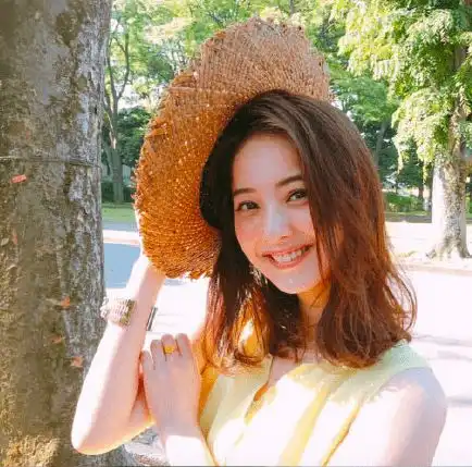 曝日本女神和出轨丈夫复合,对方买千万豪宅赔罪,靠女方赚钱养家