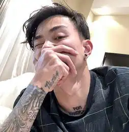 12星座男心里只有你的专属表现狮子赶跑追求者,天蝎好羞