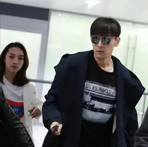 胡歌老婆得罪谁了客串繁花却被吐槽丑,网友帅哥娶丑妻
