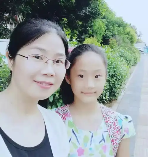 马伊琍离婚后发文,10万人点赞不做全职妈妈的女人,到底有多爽