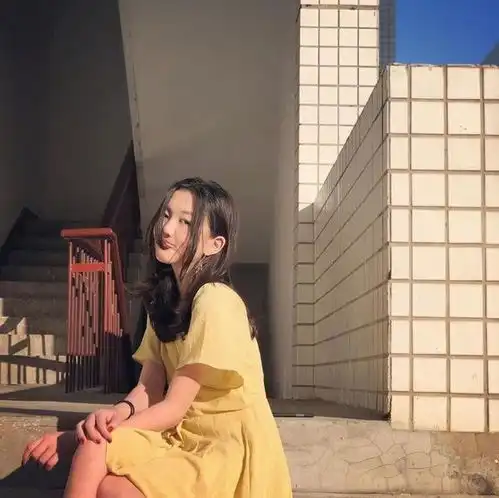 14岁李嫣风格多变大秀美腿,艺术造诣高,作品曾被卖出百万价格