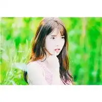 上下白边女头像小清新微信头像图片大全